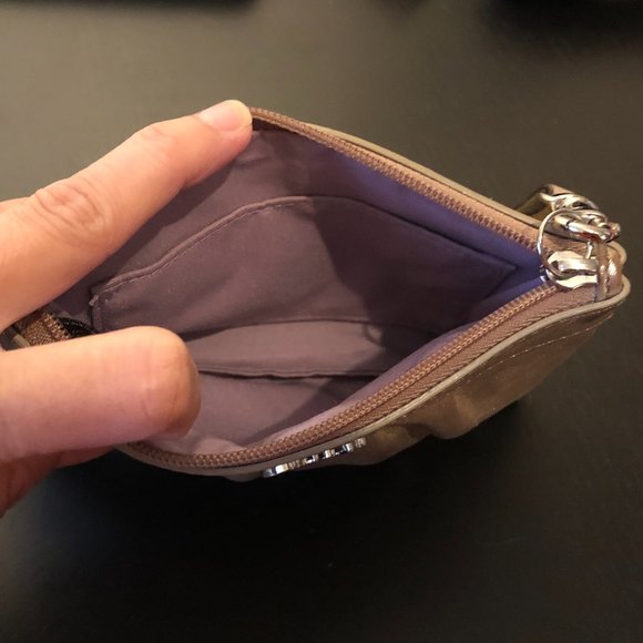 Coach Pleated Champagne Sparkle Gold wristlet - Picture 6 of 10